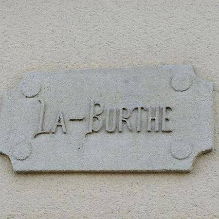 Gite La Burthe Monprimblanc ภายนอก รูปภาพ