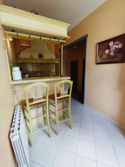 Gite La Burthe Monprimblanc ภายนอก รูปภาพ
